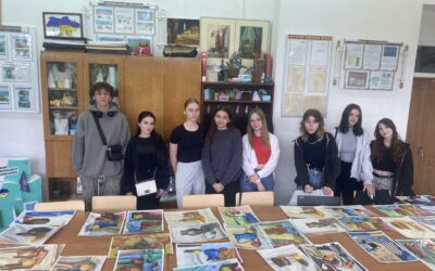 Кольорові акценти й емоції на зернистому папері: у коледжі відбувся живописний перегляд